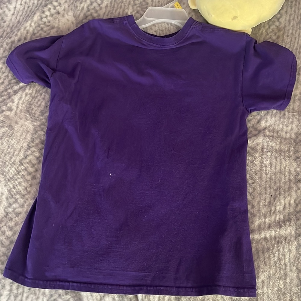 graphic tee - Picture 3 of 4